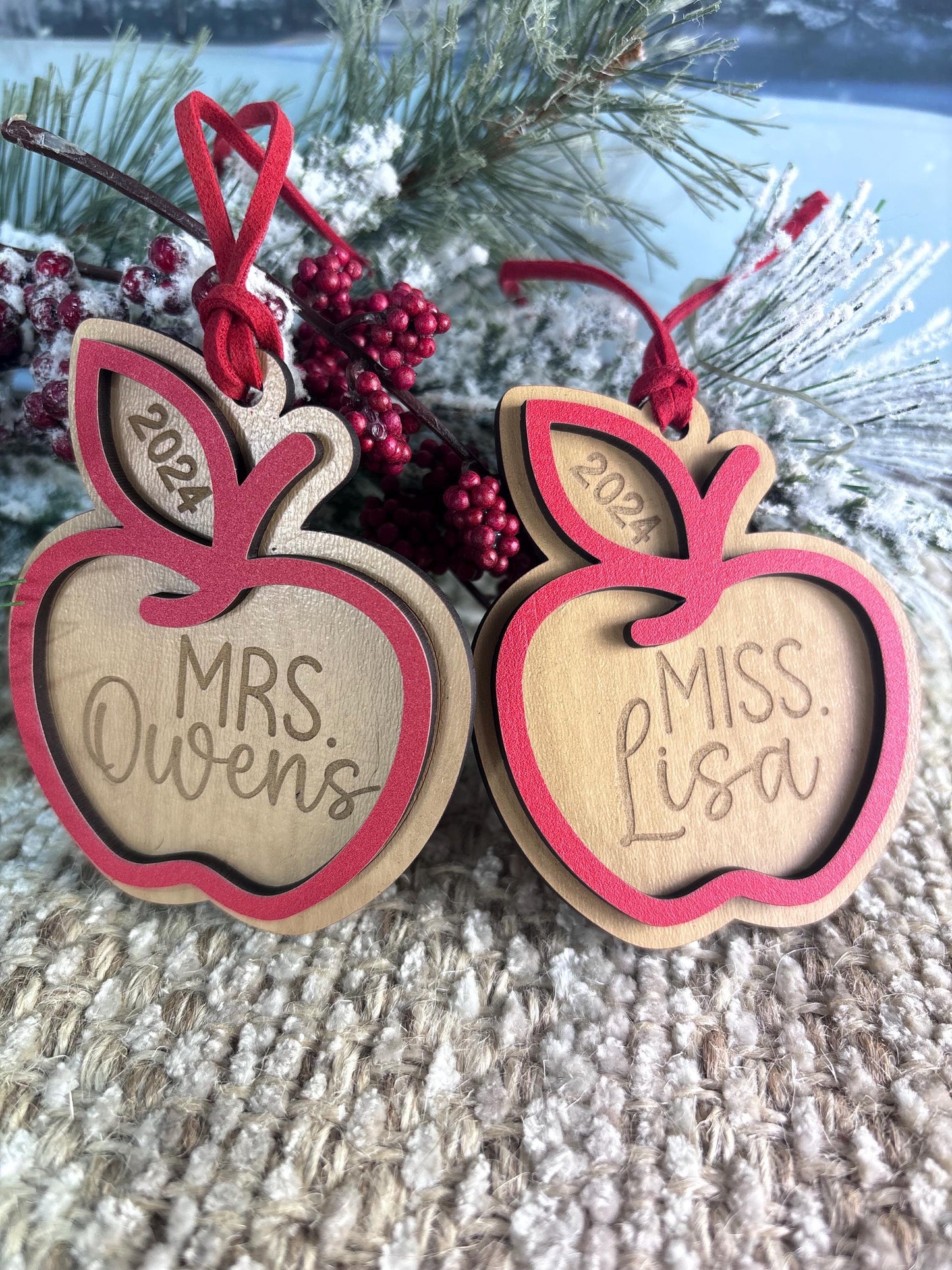 Teacher Ornament, Christmas Gift for Teacher, Classroom Holiday Gift, Teachers Personalized Ornament, Teacher AID ornament, Apple Ornament