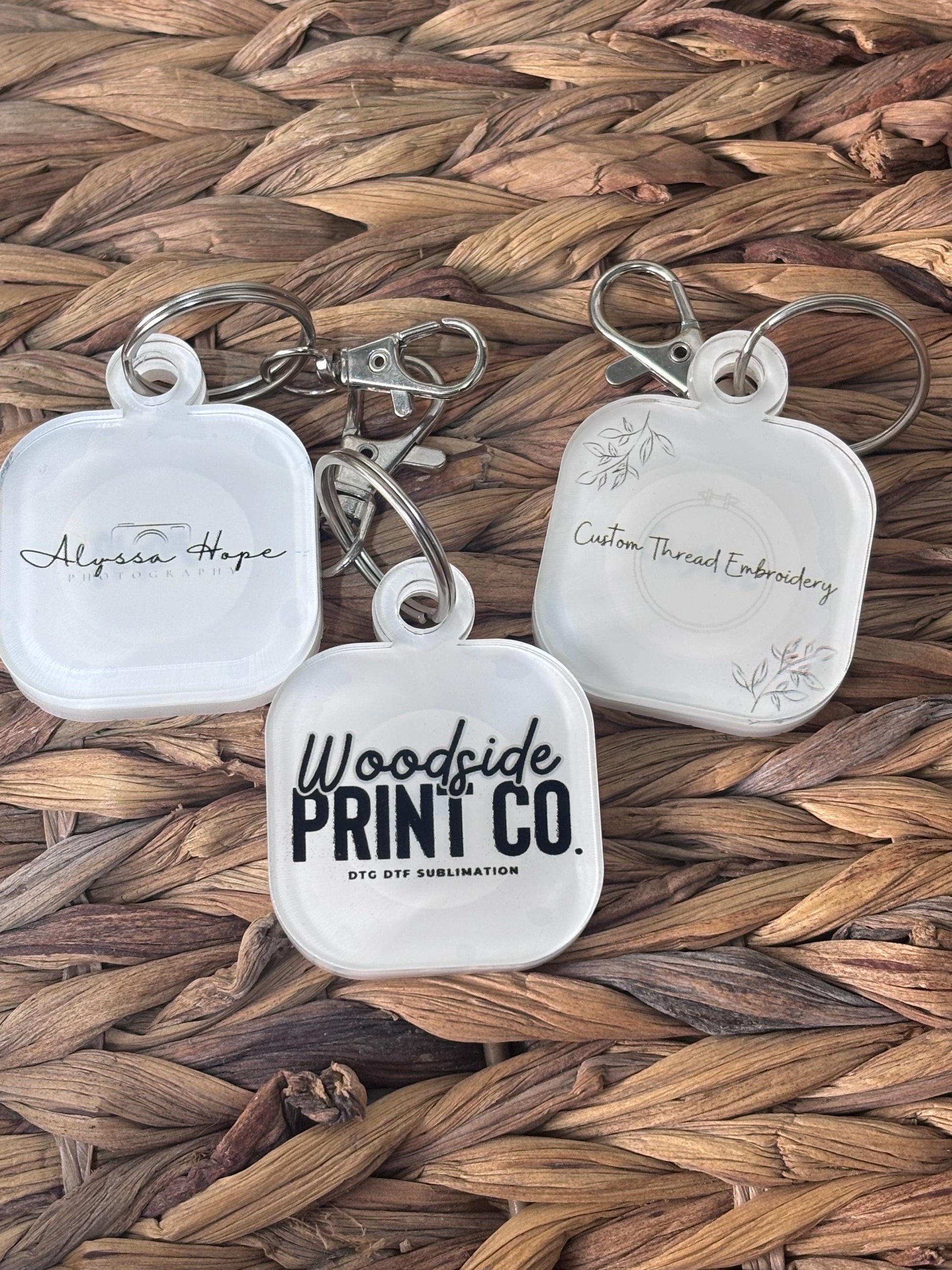 Smart NFC keychain, Small Business Keychain, Tap and follow keychain, Digital Business Card Keychain, Instagram Keychain, TikTok Keychain